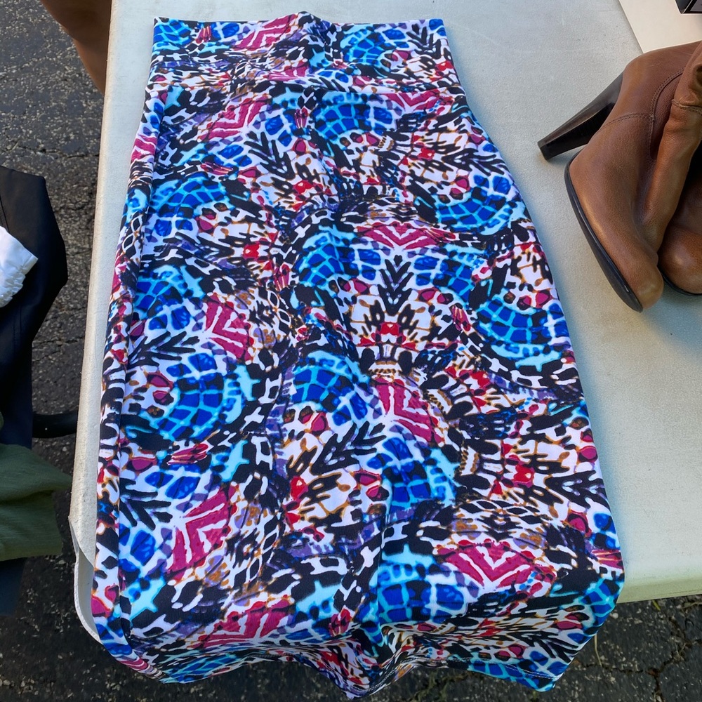 Bebe skirt
